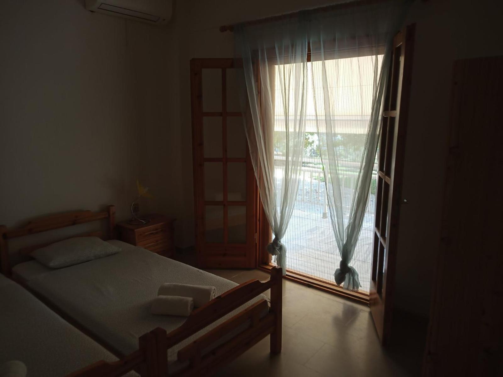 St Paul And Peter's House Apartment